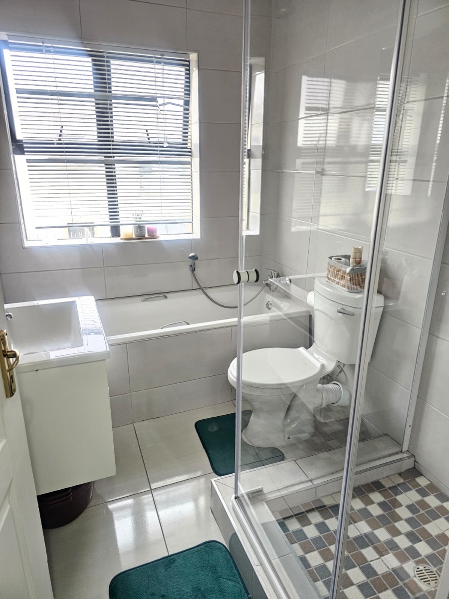 3 Bedroom Property for Sale in Parklands Western Cape
